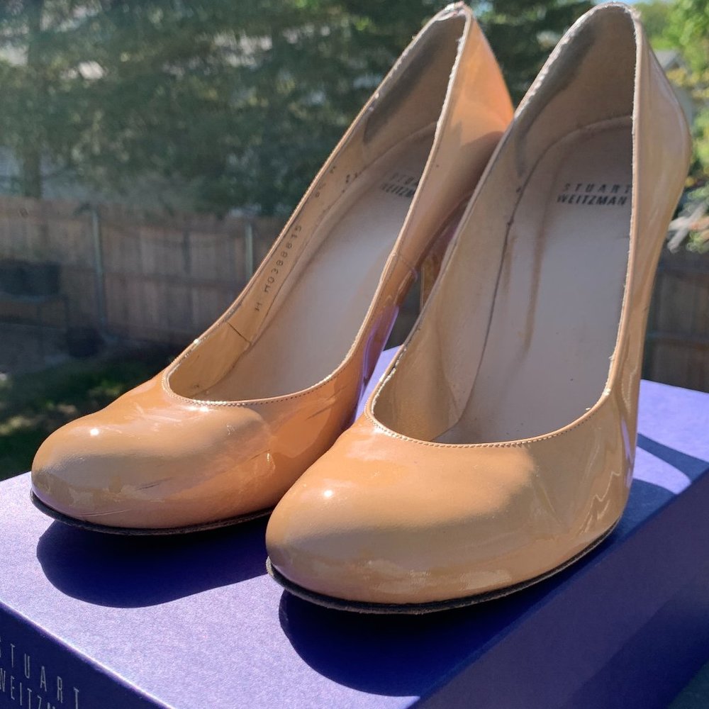 Stuart Weitzman Women's Dolly Basic Pump Nude